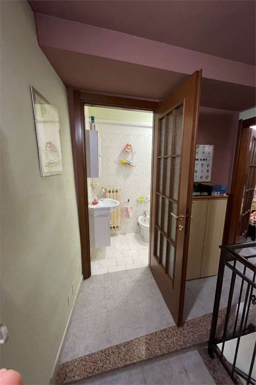Sale porzione di casa indipendente a Sale Sale porzione di casa indipendente a Sale