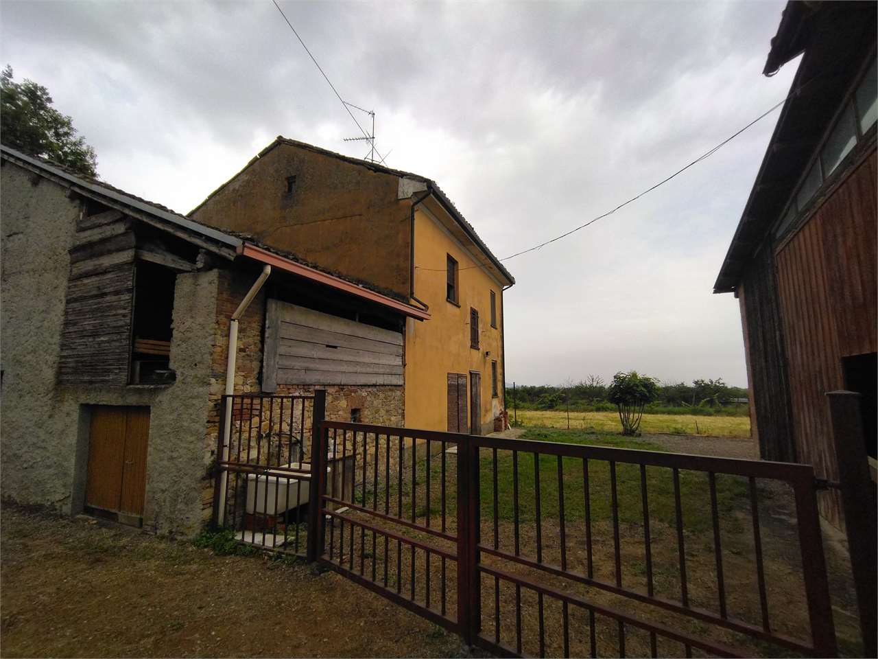 Viguzzolo casa indipendente con giardino a Viguzzolo