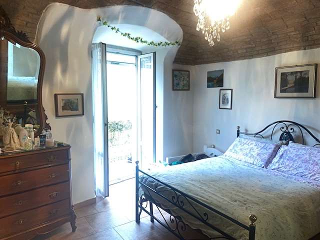 CASALNOCETO terratetto in centro storico a Casalnoceto CASALNOCETO terratetto in centro storico a Casalnoceto