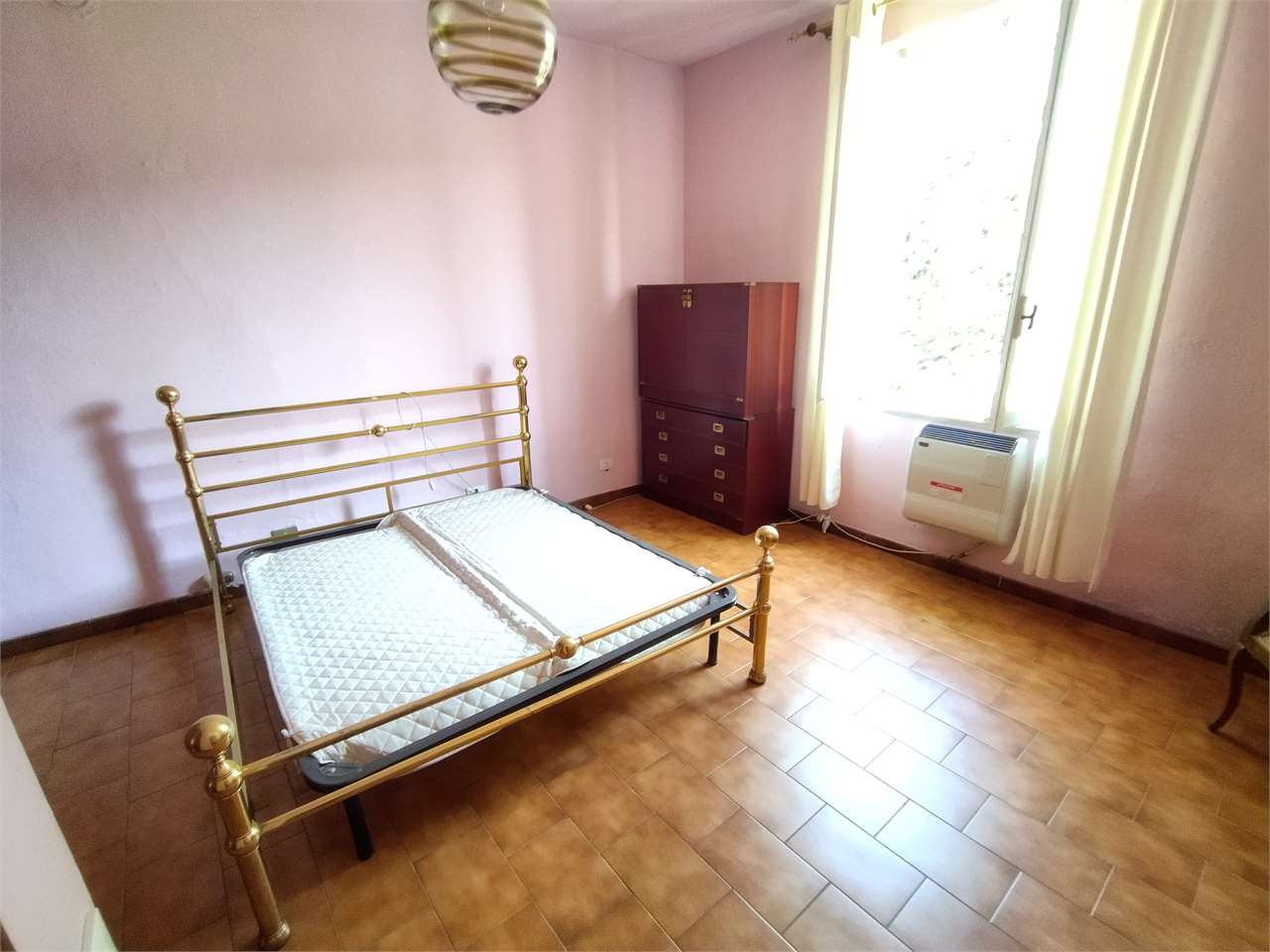 Montegioco casa indipendente con due appartamenti e cortile ideale B&B a Montegioco