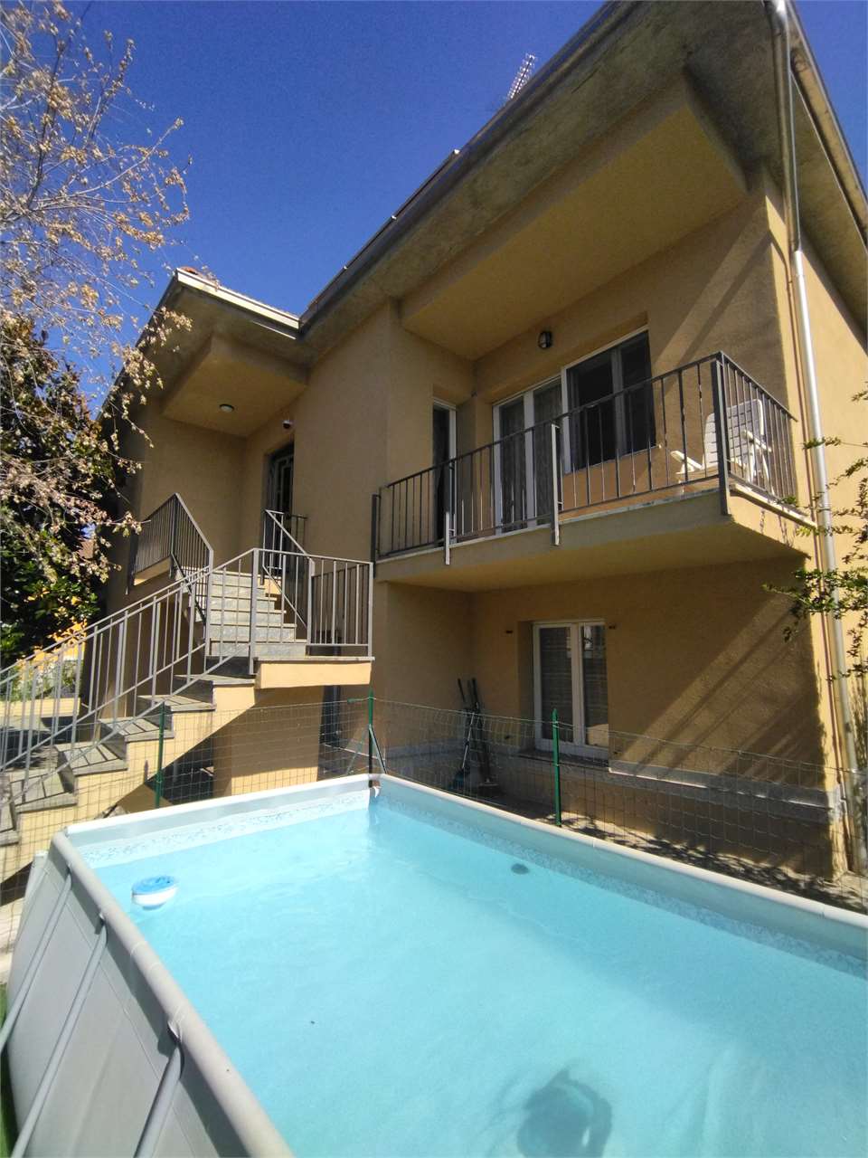 Tortona bella villa completamente ristrutturata con giardino a Tortona Tortona bella villa completamente ristrutturata con giardino a Tortona