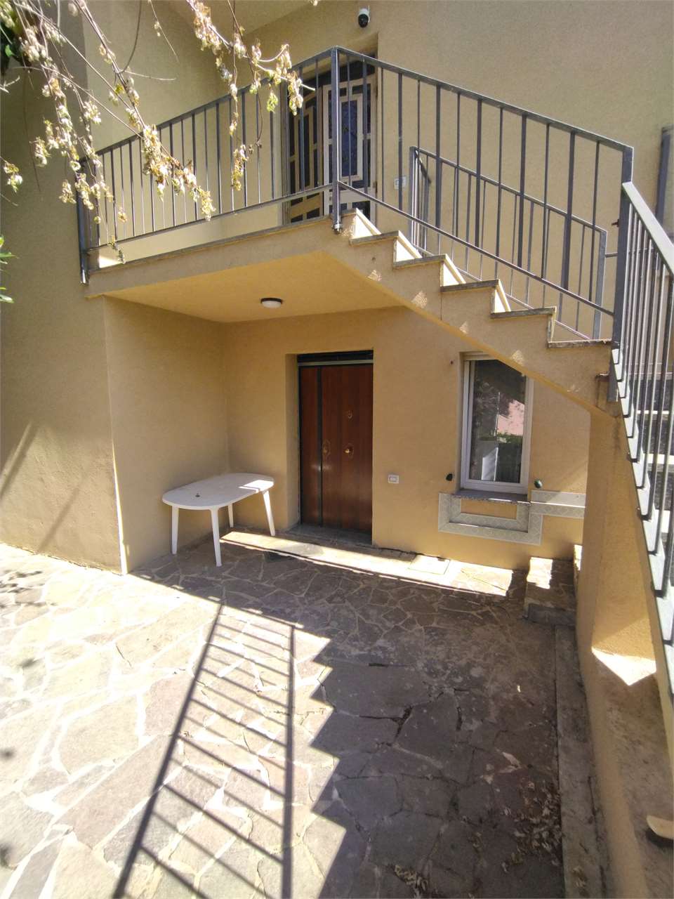 Tortona bella villa completamente ristrutturata con giardino a Tortona Tortona bella villa completamente ristrutturata con giardino a Tortona