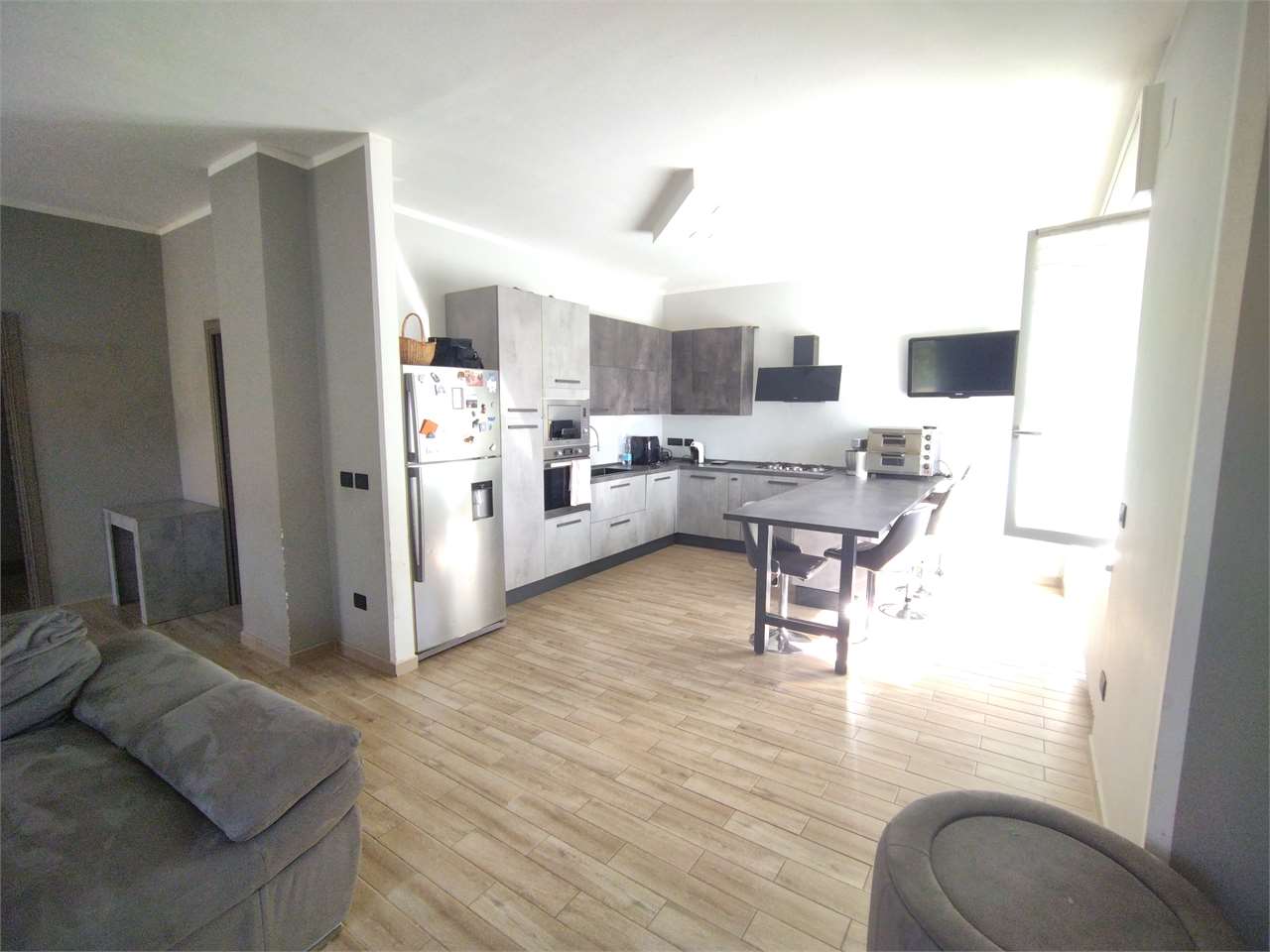 Tortona bella villa completamente ristrutturata con giardino a Tortona Tortona bella villa completamente ristrutturata con giardino a Tortona