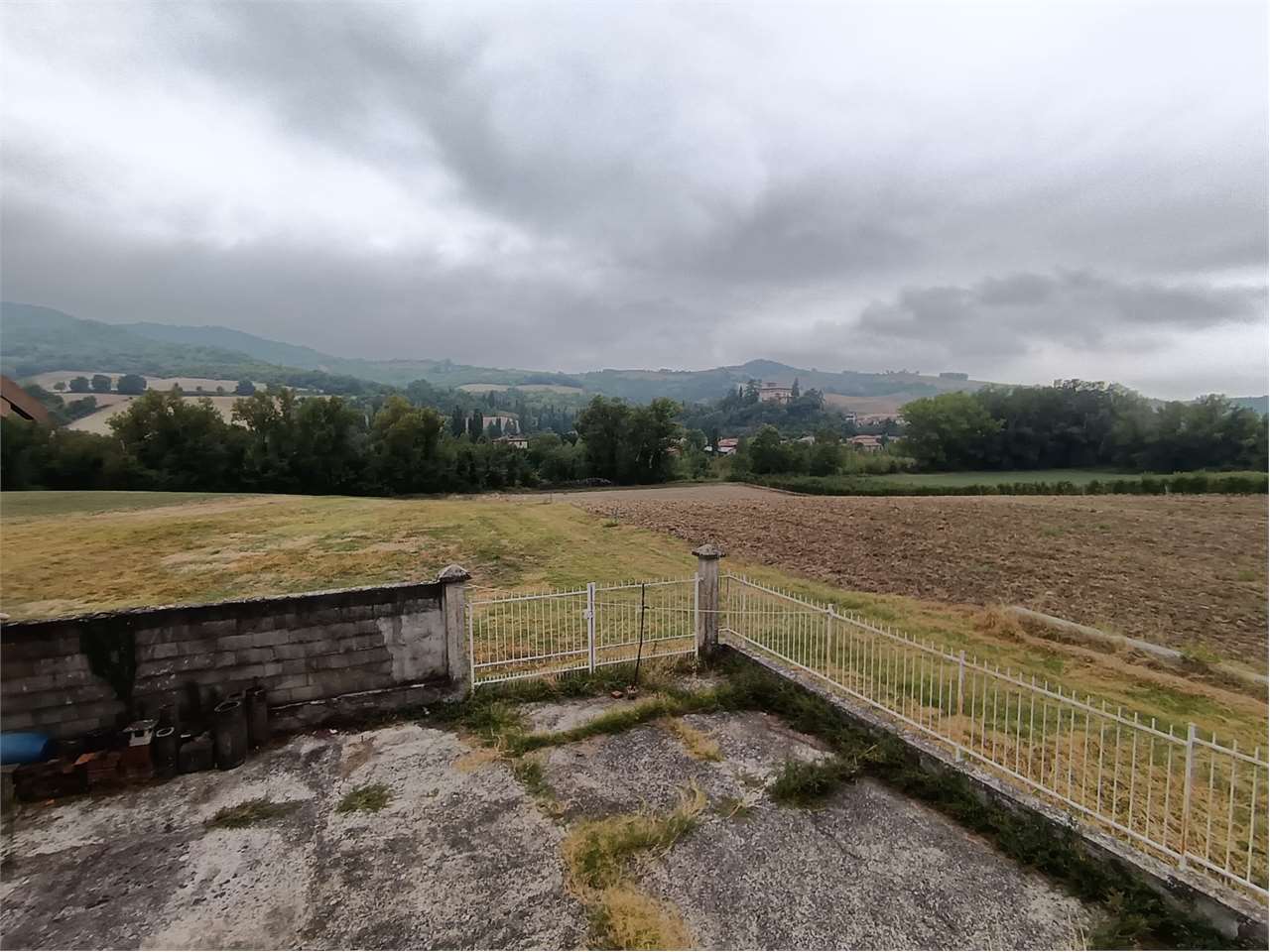 Brignano Frascata – Casa indipendente con terreno a Brignano Frascata