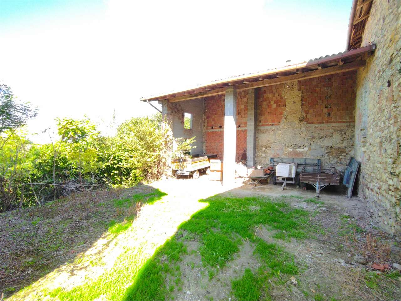 Montemarzino Immobile indipendente con corte e rustici a Montemarzino Montemarzino Immobile indipendente con corte e rustici a Montemarzino