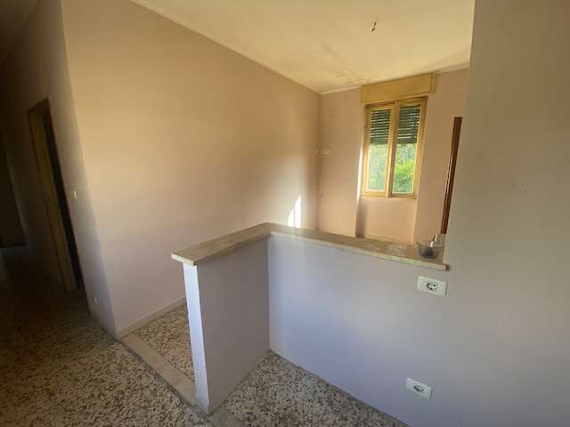 Tortona Proprietà con due case indipendenti e garages a Tortona