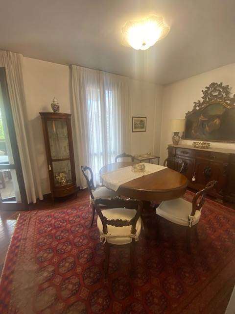 ELEGANTE APPARTAMENTO CON AMPIO TERRAZZO (NUDA PROPRIETA) a Alessandria ELEGANTE APPARTAMENTO CON AMPIO TERRAZZO (NUDA PROPRIETA) a Alessandria