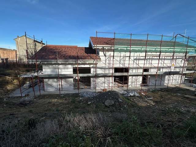 COLLI TORTONESI VILLA INDIPENDENTE CON GIARDINO CLASSE A3 a Spineto Scrivia