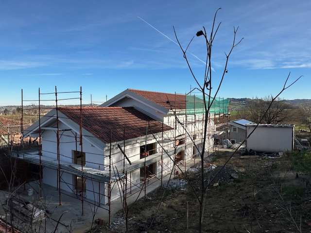 COLLI TORTONESI VILLA INDIPENDENTE CON GIARDINO CLASSE A3 a Spineto Scrivia