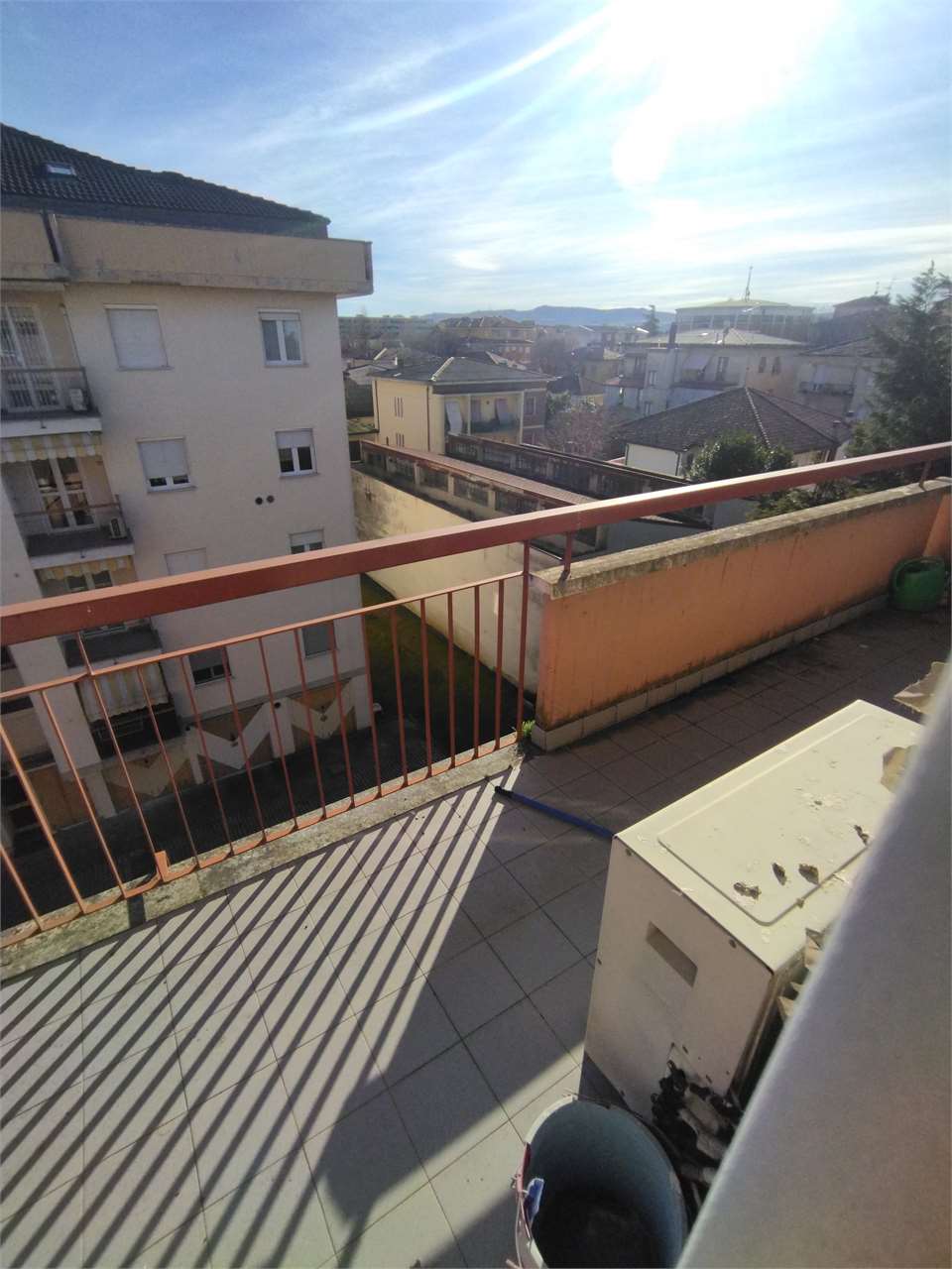 VOGHERA, bel trilocale con box doppio. a Voghera VOGHERA, bel trilocale con box doppio. a Voghera