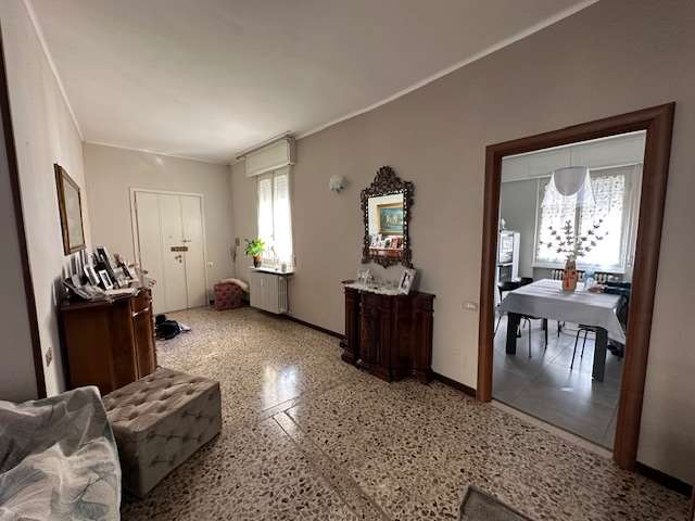 APPARTAMENTO TRILOCALE IN VENDITA A VOGHERA a Voghera