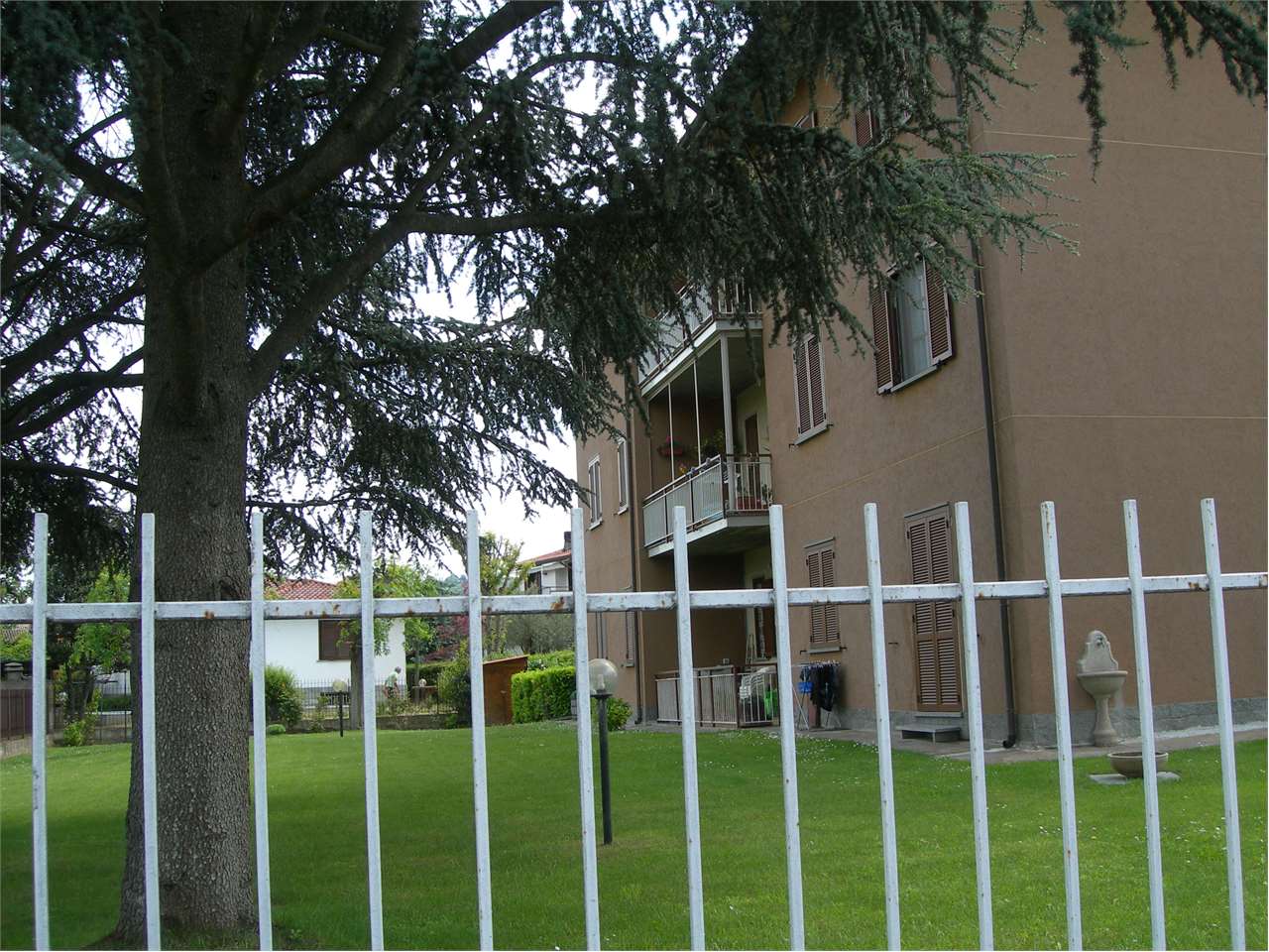 AMPIO BILOCALE IN VENDITA A RIVANAZZANO a Voghera