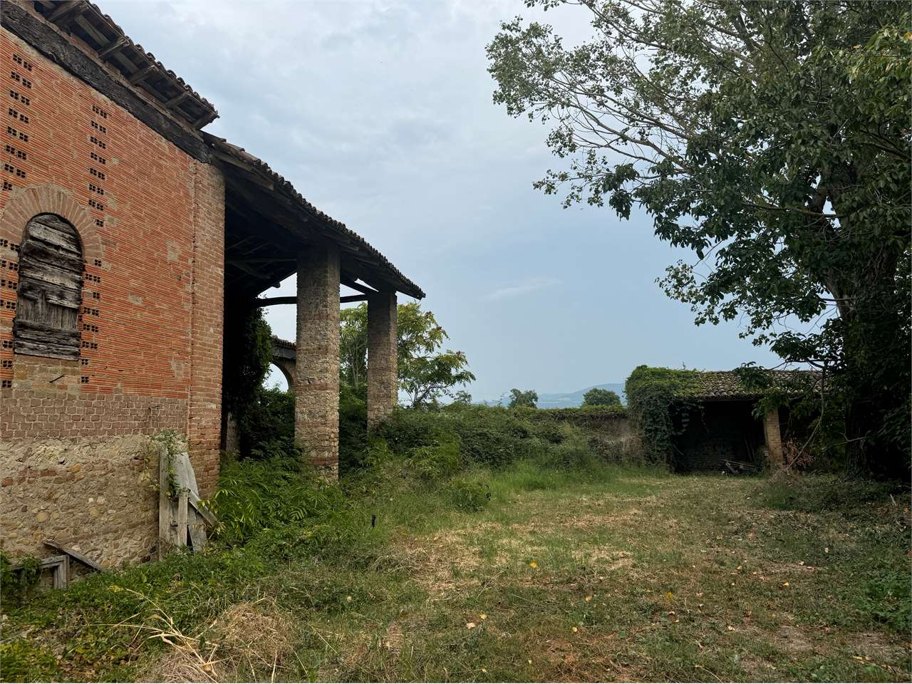 VENDITA CASCINA LOMBARDA a Voghera