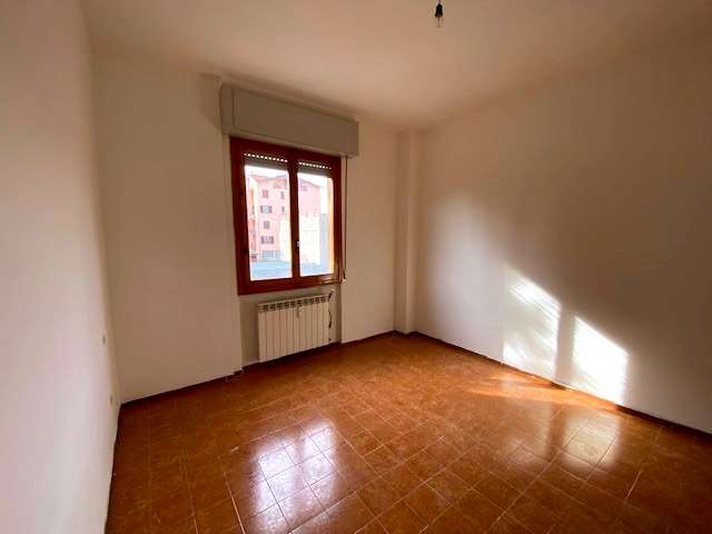 TRILOCALE IN VENDITA A VOGHERA a Voghera