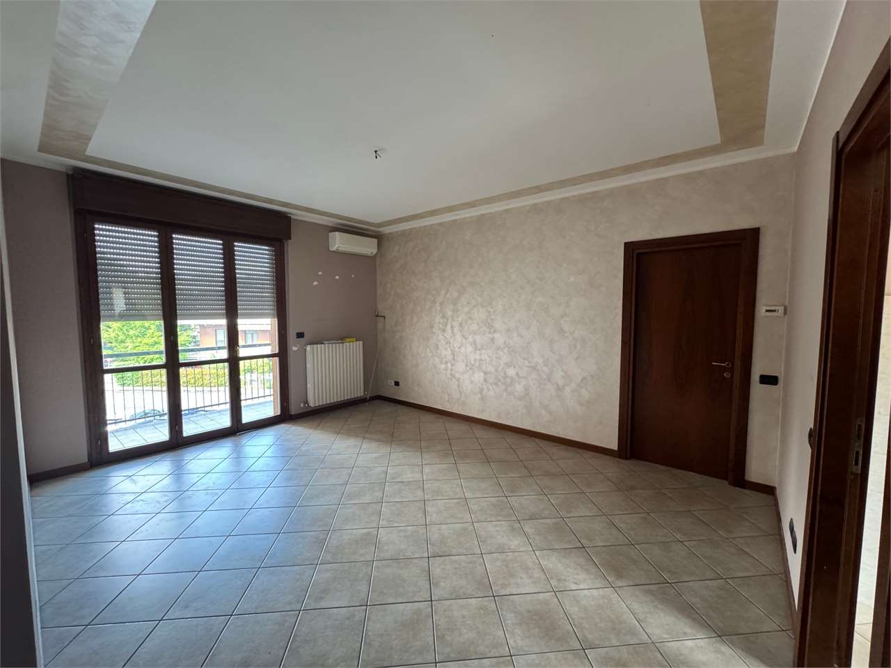 TRILOCALE IN VENDITA A VOGHERA a Voghera