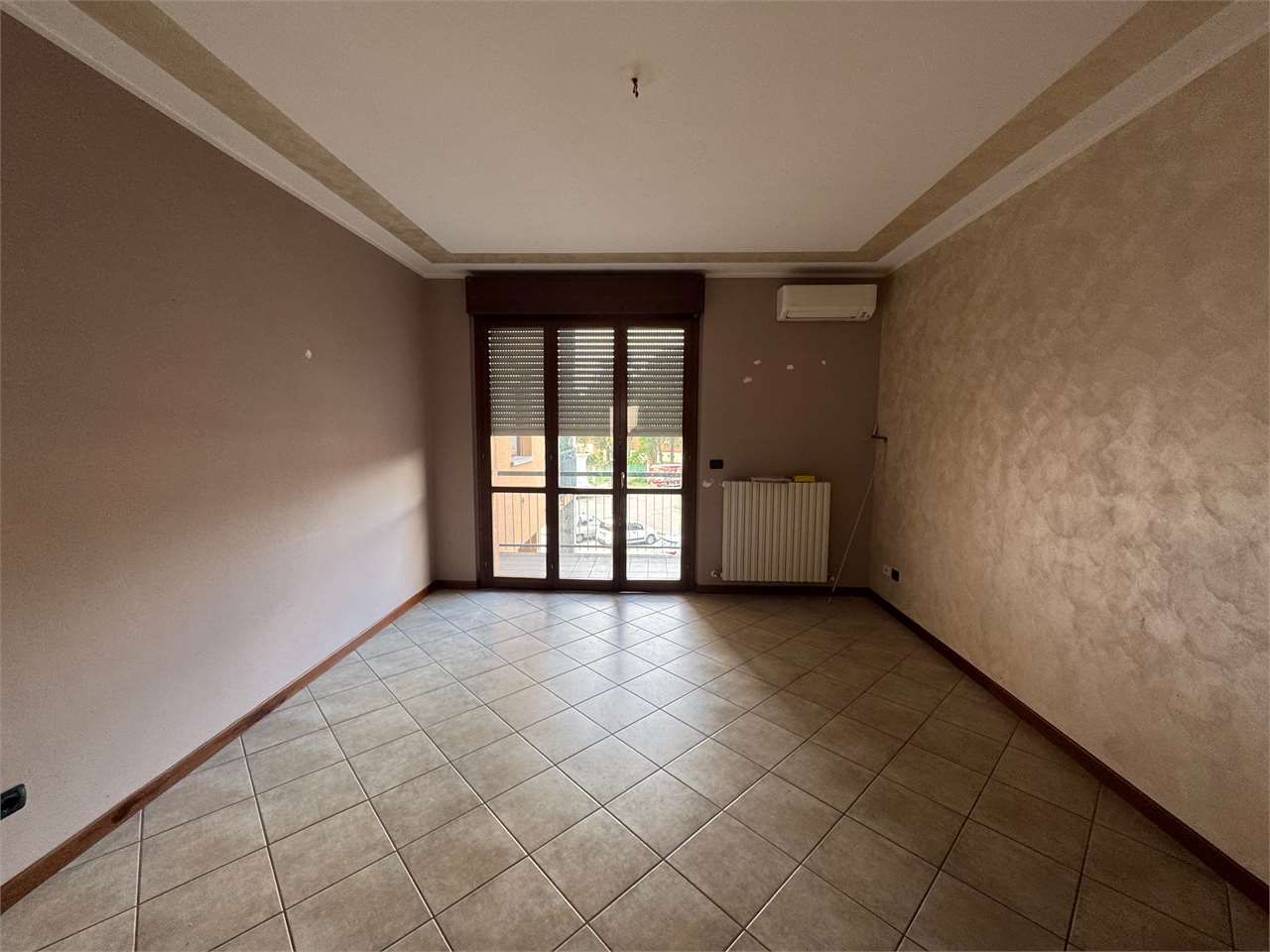 TRILOCALE IN VENDITA A VOGHERA a Voghera