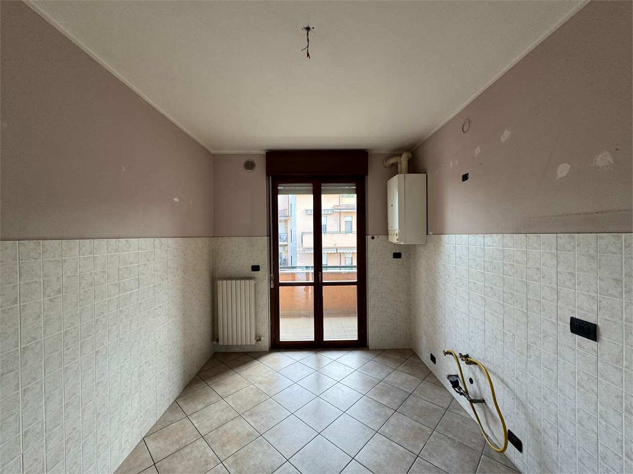 TRILOCALE IN VENDITA A VOGHERA a Voghera
