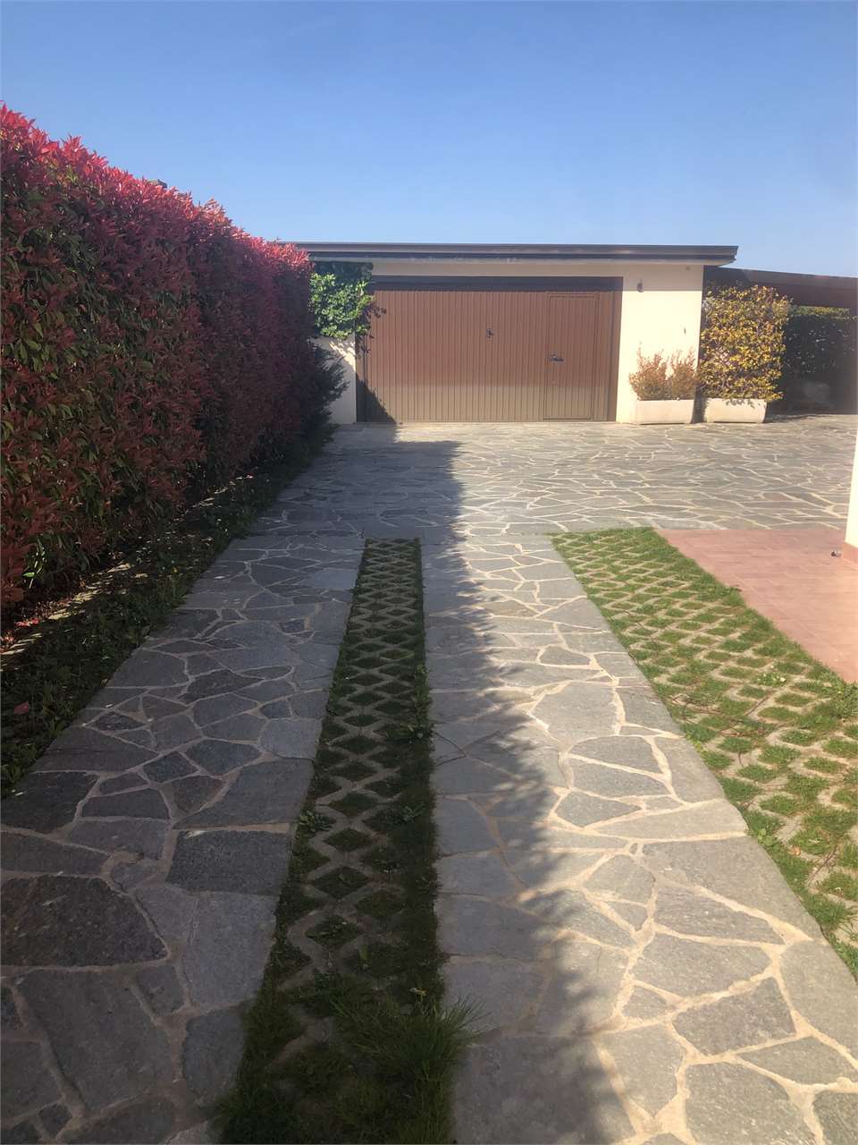 ESCLUSIVA VILLA INDIPENDENTE IN VENDITA A VOGHERA a Voghera