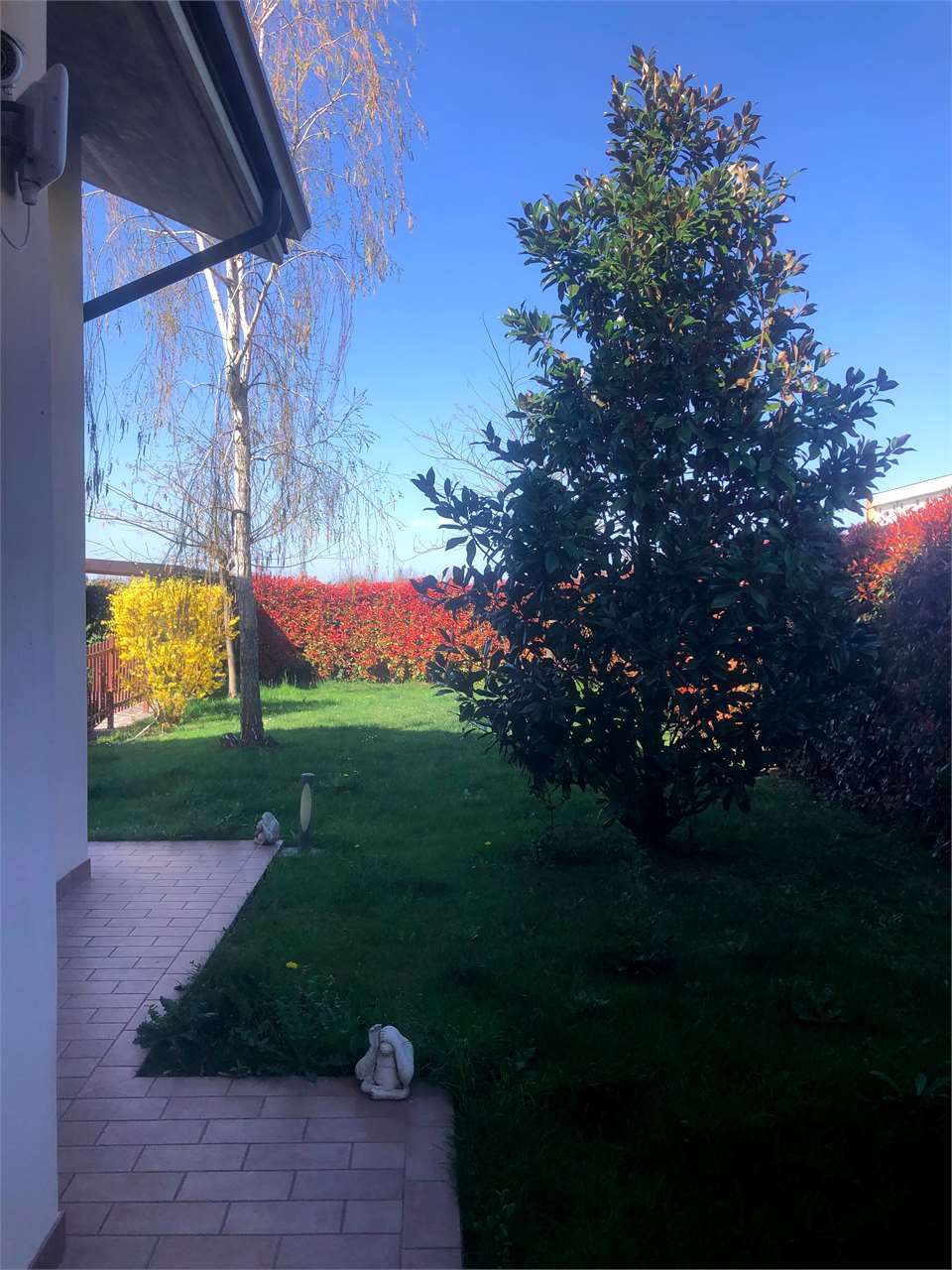 ESCLUSIVA VILLA INDIPENDENTE IN VENDITA A VOGHERA a Voghera