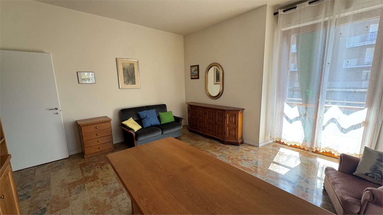 APPARTAMENTO TRILOCALE IN VENDITA A VOGHERA a Voghera APPARTAMENTO TRILOCALE IN VENDITA A VOGHERA a Voghera