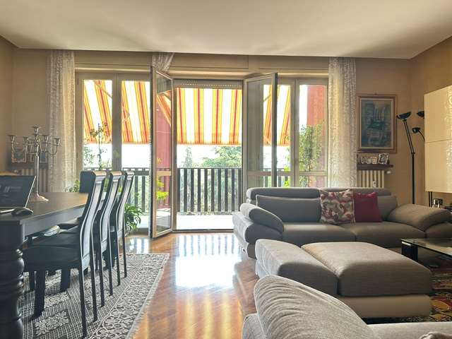 APPARTAMENTO QUADRILOCALE QUINTO PIANO RISTRUTTURATO a Voghera